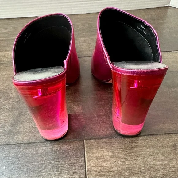 Dolce Vita Enya Mules - Fuchsia Metallic Leather - Size: 8 - Clear Block Heel - Picture 6 of 10